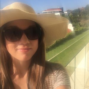 Meet your Posher, Jessica